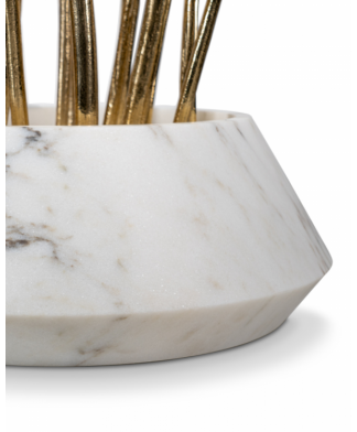 HARRIAK Sculpture